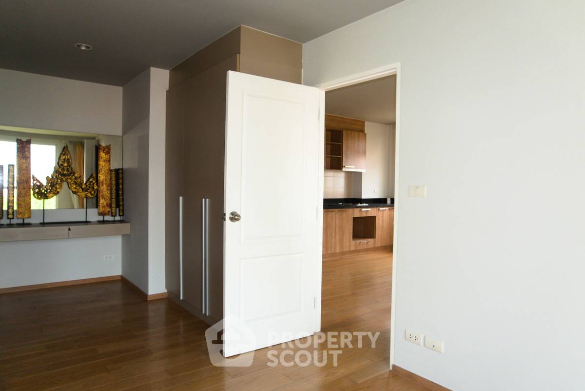 รูป คอนโด 1-ห้องนอน ที่ ไฮฟ์ สุขุมวิท 65 ใกล้ BTS เอกมัย (ID 1531315) - รูปที่ 8/9