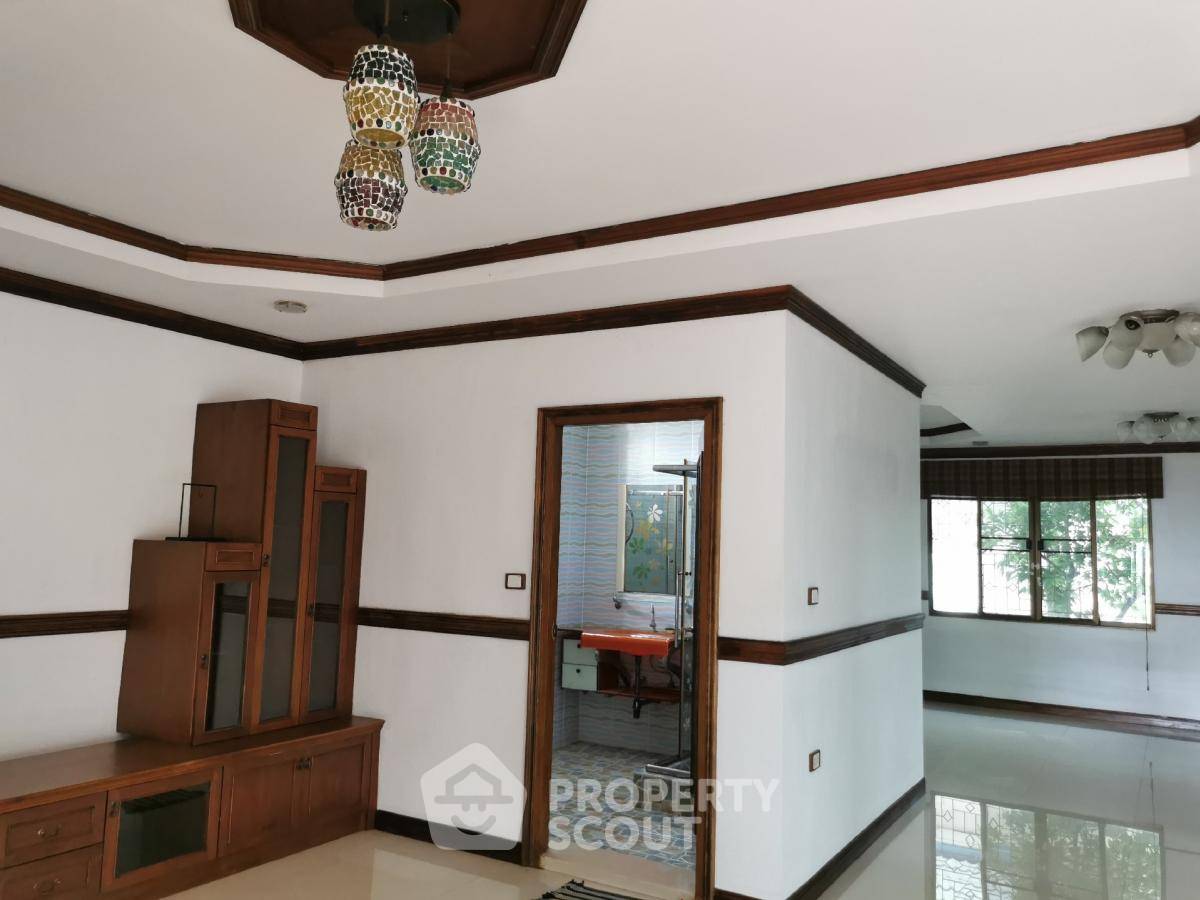 รูป บ้าน 4-ห้องนอน ใน สุรศักดิ์ (ID 1819691) - รูปที่ 5/21