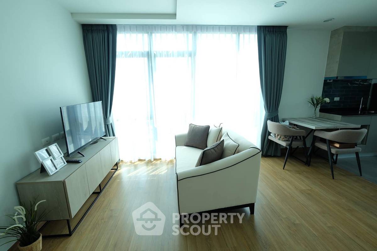 picture 1-BR Condo at The Unique Ekamai-Ramintra in Khlong Chaokhun Sing (ID 1207015) - 1/9