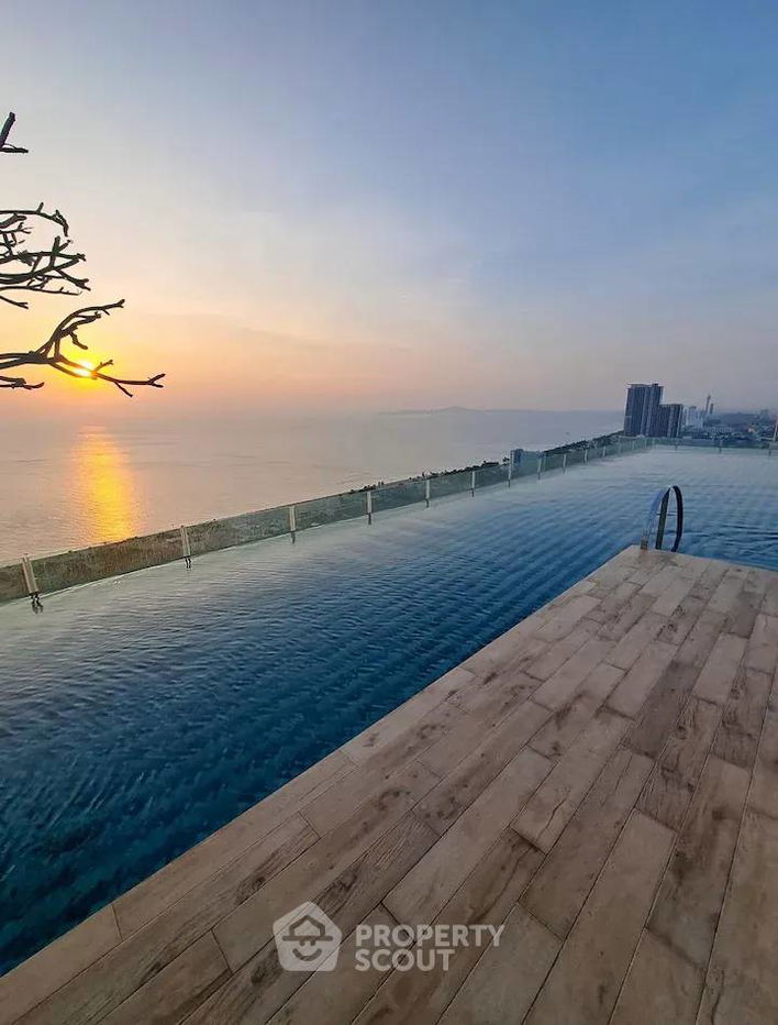 picture 1-BR Condo at The Riviera Jomtien close to Jomtien Beach (ID 2038512) - 2/5