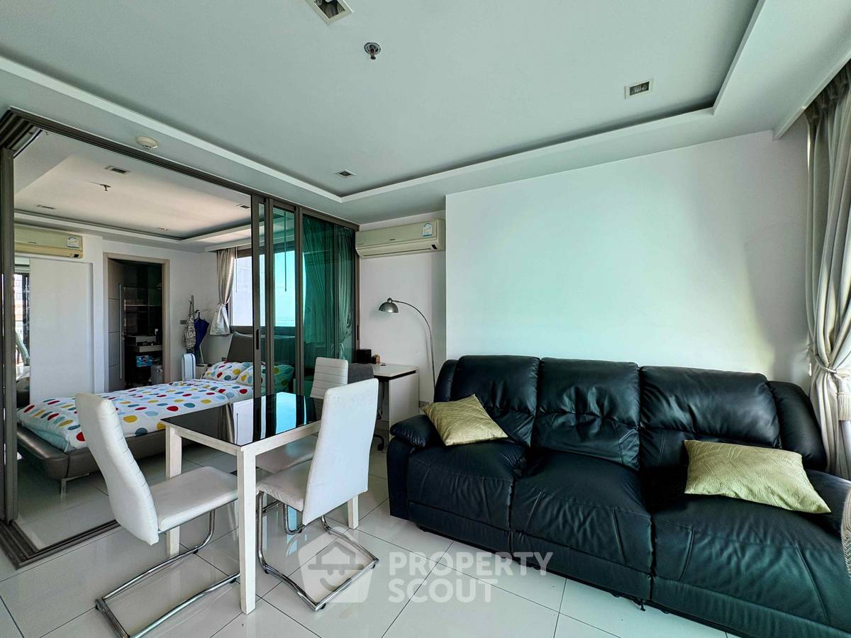picture 1-BR Condo at Wongamat Tower Condominium close to Sanctuary of Truth (ID 2064919) - 1/12