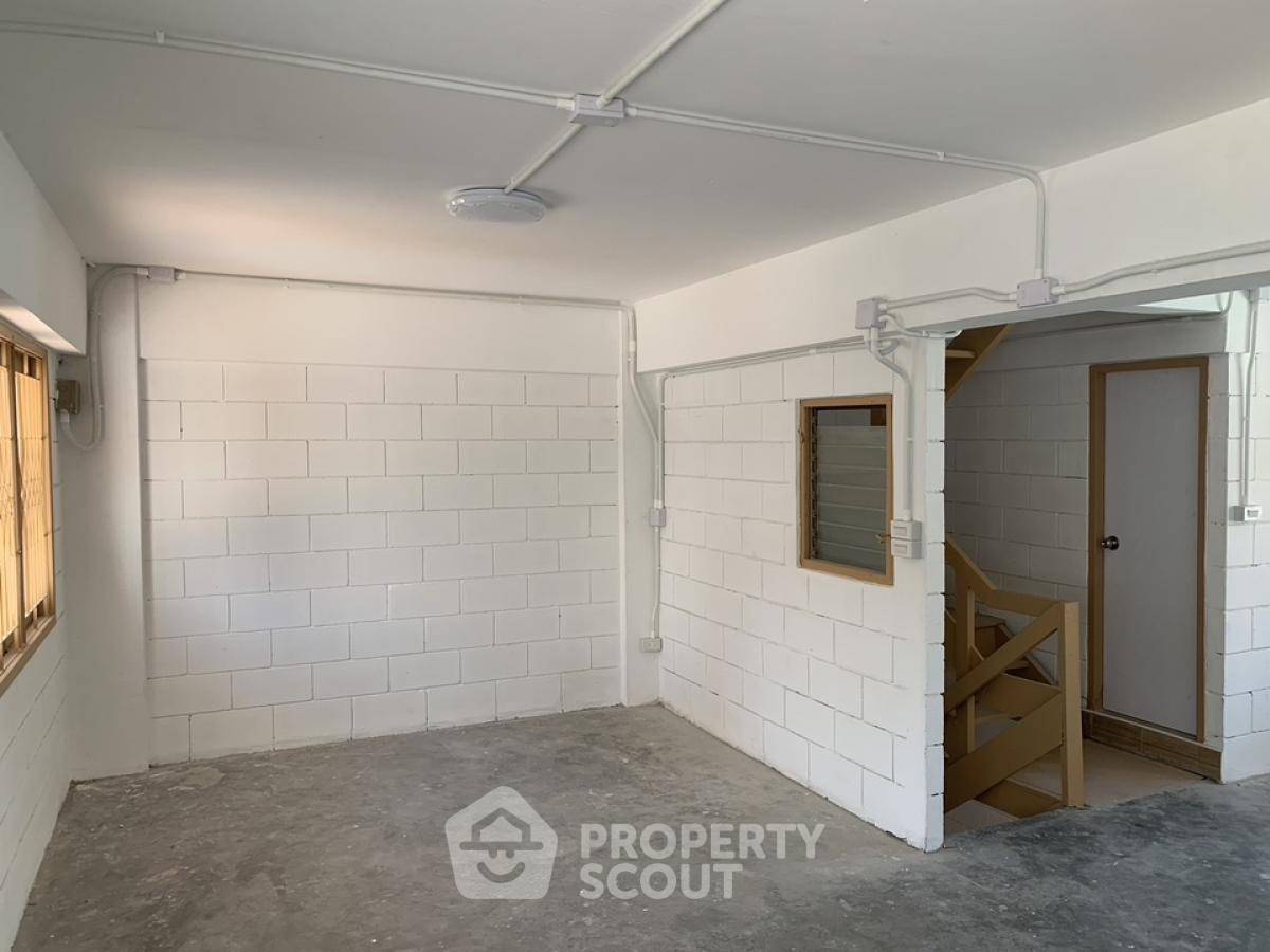 รูป ทาวน์เฮาท์ 3-ห้องนอน ใน คลองจั่น (ID 2030057) - รูปที่ 8/12