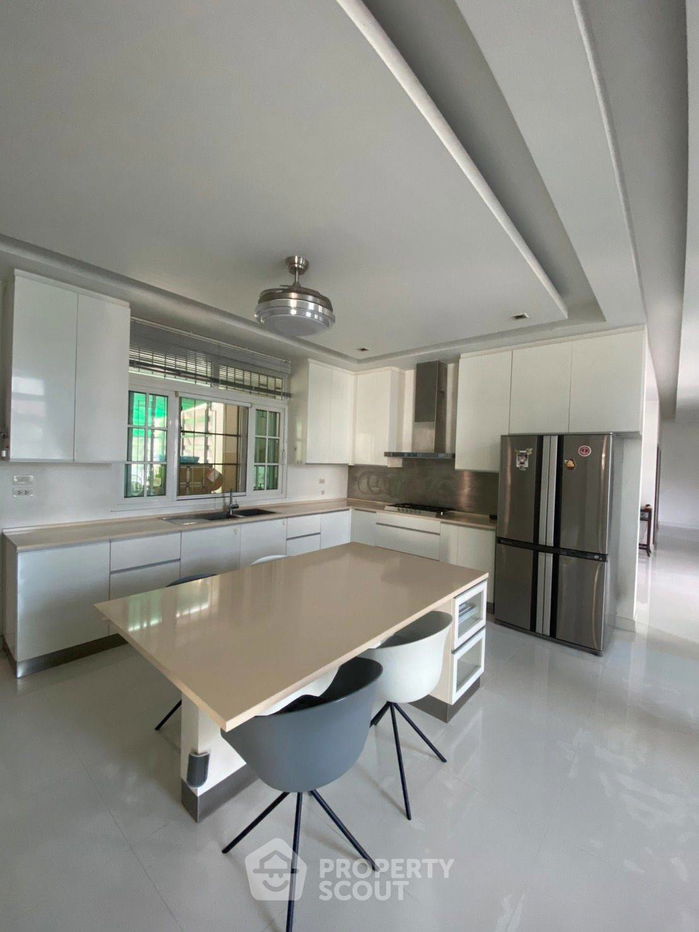 รูป บ้าน 4-ห้องนอน ใน บ้านใหม่ (ID 2005439) - รูปที่ 33/38