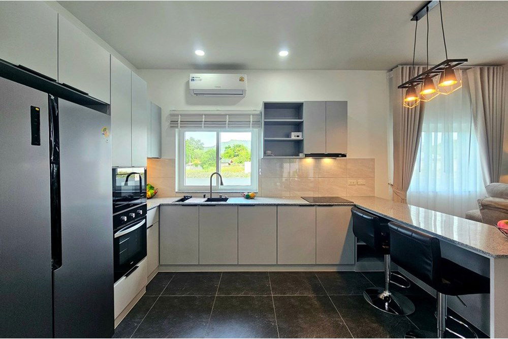 picture [920601001-693] Spacious Family Villa, 3 Bed 3 Bath in Hua Hin Soi 70 For Sale - 25/44