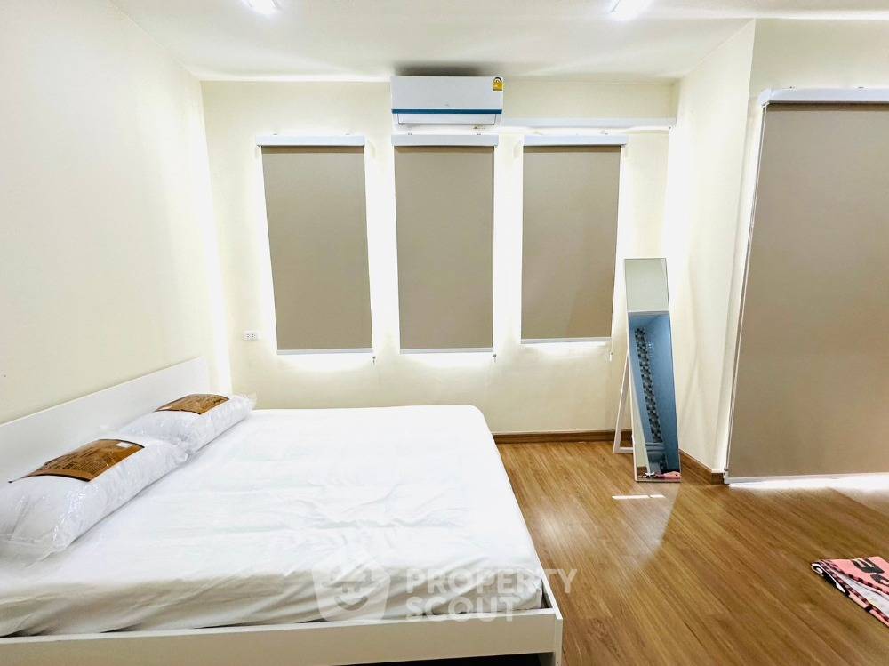 รูป ทาวน์เฮาท์ 4-ห้องนอน ใน ฟ้าฮ่าม (ID 1986281) - รูปที่ 3/13