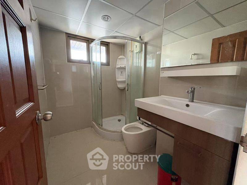 picture 3-BR Condo at Floraville Condominium near ARL Hua Mak (ID 2452580) - 18/18