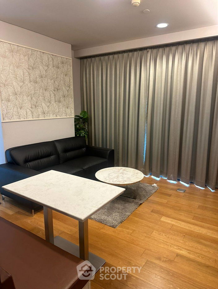 picture 2-BR Condo at The Lumpini 24 near BTS Phrom Phong (ID 1716854) - 10/30