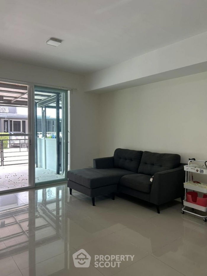 รูป ทาวน์เฮาท์ 3-ห้องนอน ใน บางชัน (ID 1779305) - รูปที่ 4/17