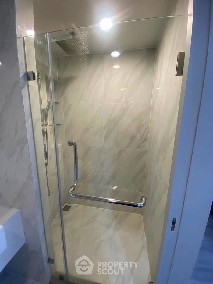 picture 1-BR Condo at Ideo Mobi Sukhumvit 40 near BTS Ekkamai (ID 2452724) - 9/10