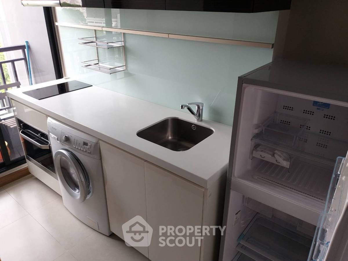 รูป คอนโด 1-ห้องนอน ที่ ไอวี่ แอมพิโอ รัชดา - พระราม 9 ใกล้ MRT ศูนย์วัฒนธรรมแห่งประเทศไทย (ID 825178) - รูปที่ 8/12