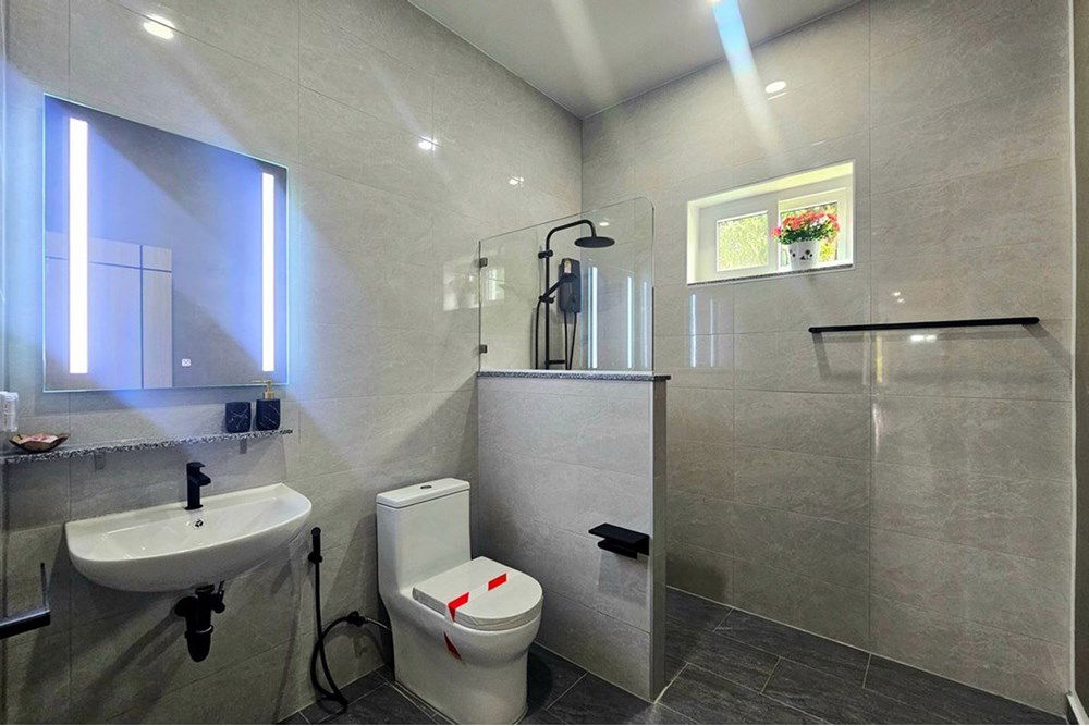 picture [920601001-693] Spacious Family Villa, 3 Bed 3 Bath in Hua Hin Soi 70 For Sale - 37/44