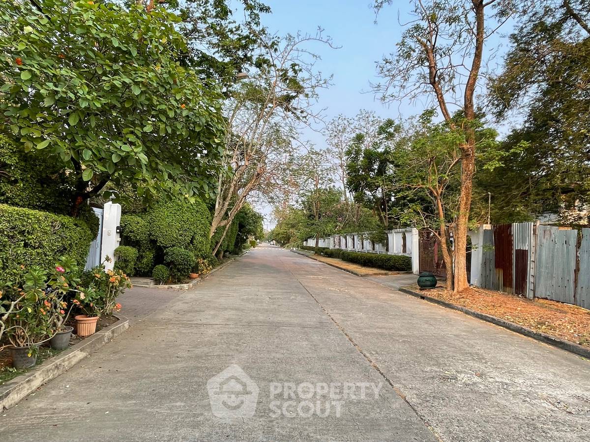 รูป ที่ดินสำหรับปล่อยขาย 1,184 ตารางเมตร แถว ใน หนองบอน (ID 2058857) - รูปที่ 2/6