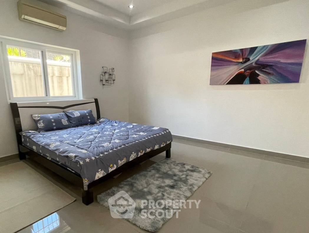 รูป วิลล่า 10-ห้องนอน ใกล้ เมืองพัทยา (ID 2102900) - รูปที่ 16/20