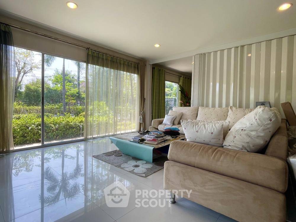 รูป บ้าน 3-ห้องนอน ใน บางขุนกอง (ID 1497328) - รูปที่ 1/17