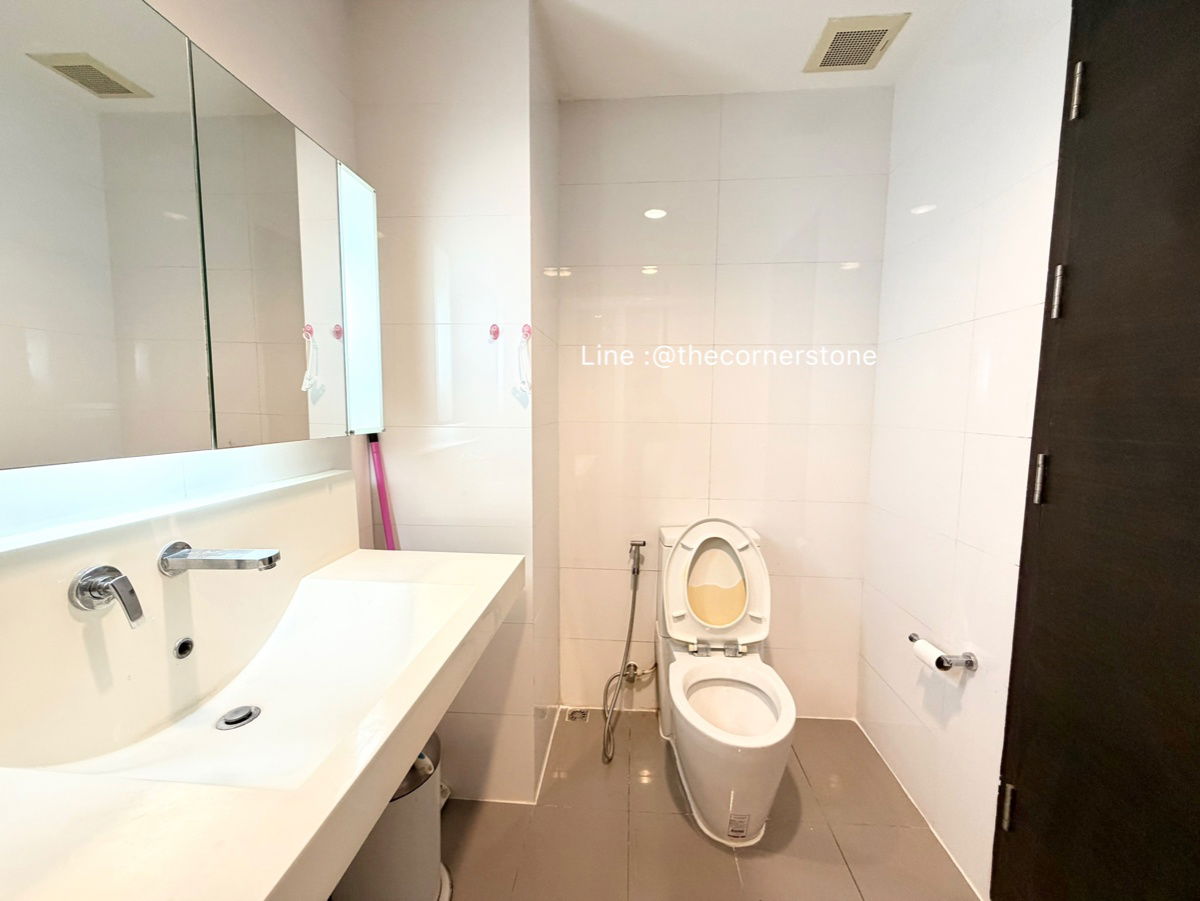 รูป ห้องสวย❗️ชั้นสูง ให้เช่า “ 𝐑𝐡𝐲𝐭𝐡𝐦 𝐑𝐚𝐭𝐜𝐡𝐚𝐝𝐚 “  1 ห้องนอน 1 ห้องน้ำ ติด MRT-รัชดาภิเษก  [251453 ] - รูปที่ 16/16