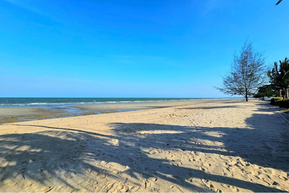 รูป [920601001-488] Oriental Beach Resort Chaam, วิลล่าหรู, 2 ห้องนอน 3 ห้องน้ำสำหรับขาย - รูปที่ 42/44