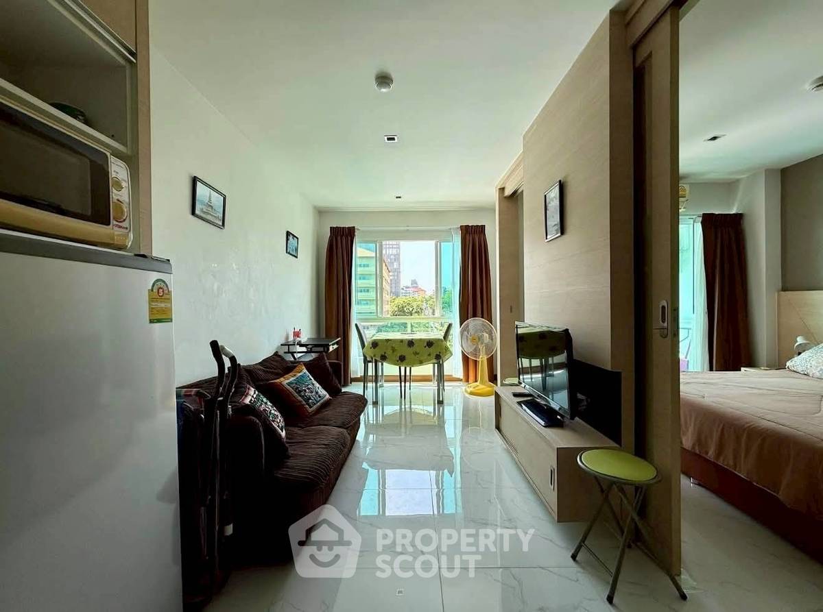 picture 1-BR Condo at The Winner Condominium close to Phratamnak (ID 2452359) - 6/11