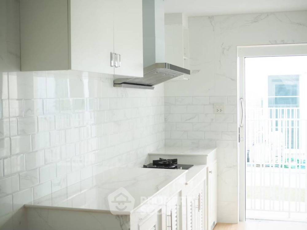 รูป ทาวน์เฮาท์ 4-ห้องนอน ใน หลักสอง (ID 1596511) - รูปที่ 3/7