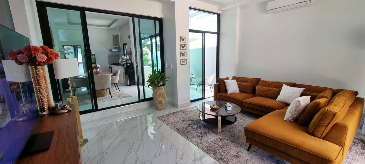 รูป วิลล่า 3 ห้องนอนโมเดิร์นสำหรับขาย ใกล้เทพกระษัตรี ภูเก็ต - U5596388 - รูปที่ 2/14