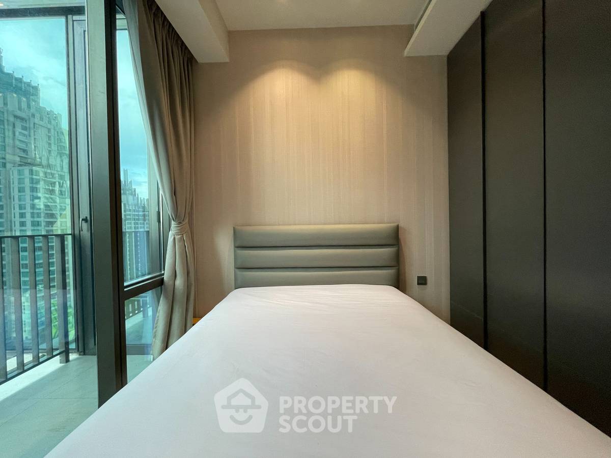 picture 2-BR Condo at 28 Chidlom near BTS Chit Lom (ID 1450084) - 2/16