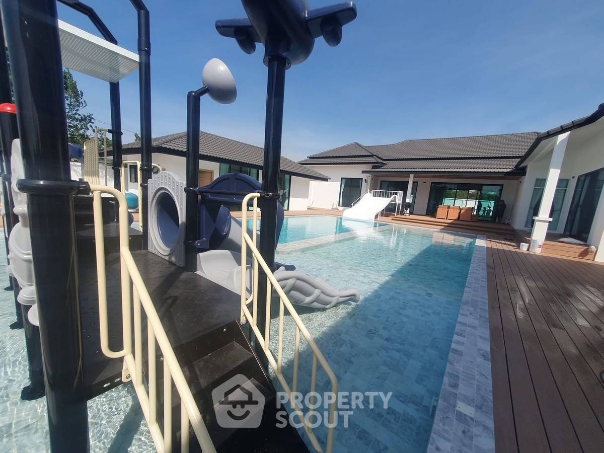 รูป วิลล่า 5-ห้องนอน ใกล้ ห้วยใหญ่ (ID 1996765) - รูปที่ 33/33