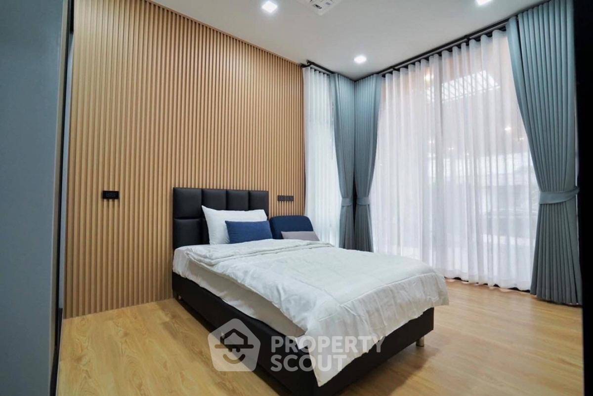 รูป วิลล่า 3-ห้องนอน ใกล้ เมืองพัทยา (ID 1769989) - รูปที่ 12/16