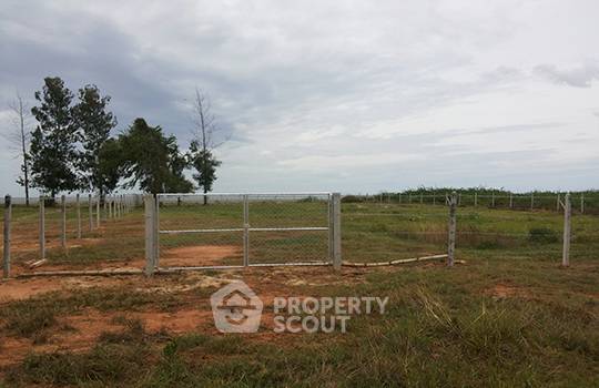 รูป ที่ดินสำหรับปล่อยขาย 1,612 ตารางเมตร แถว ใน กุยเหนือ (ID 1946722) - รูปที่ 2/4