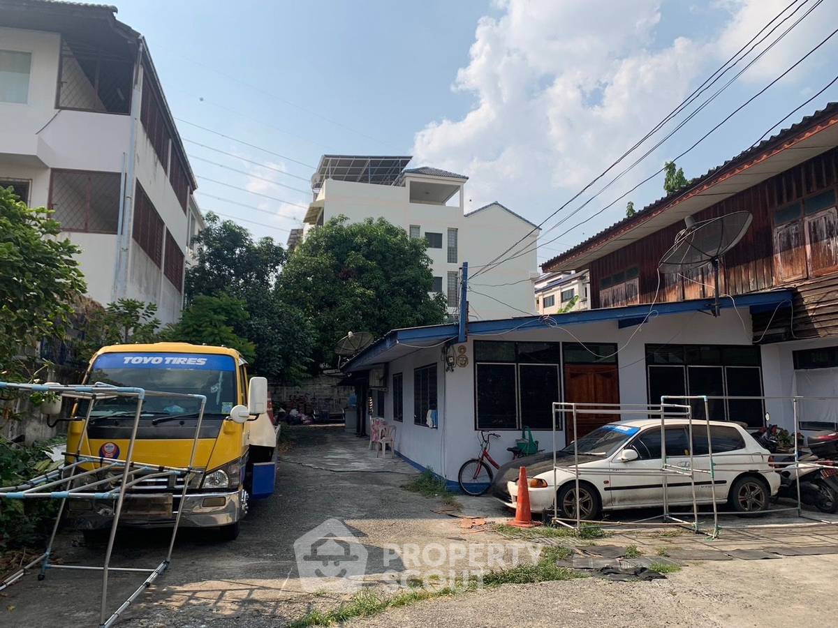 รูป ที่ดินสำหรับปล่อยขาย 736 ตารางเมตร แถว ใน จอมพล (ID 1177280) - รูปที่ 2/5