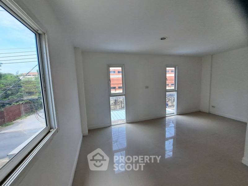 รูป ทาวน์เฮาท์ 3-ห้องนอน ใน นวมินทร์ (ID 1837070) - รูปที่ 6/8