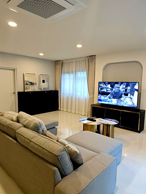 Houses for rent Bang Plee Samut Prakarn : Centro Bangna (Type Duncan)✨  📍 Prime Location — Close to Mega Bangna & Expressway  Usable Area: 280 sq.m. (Land 60 sq.wah)  L