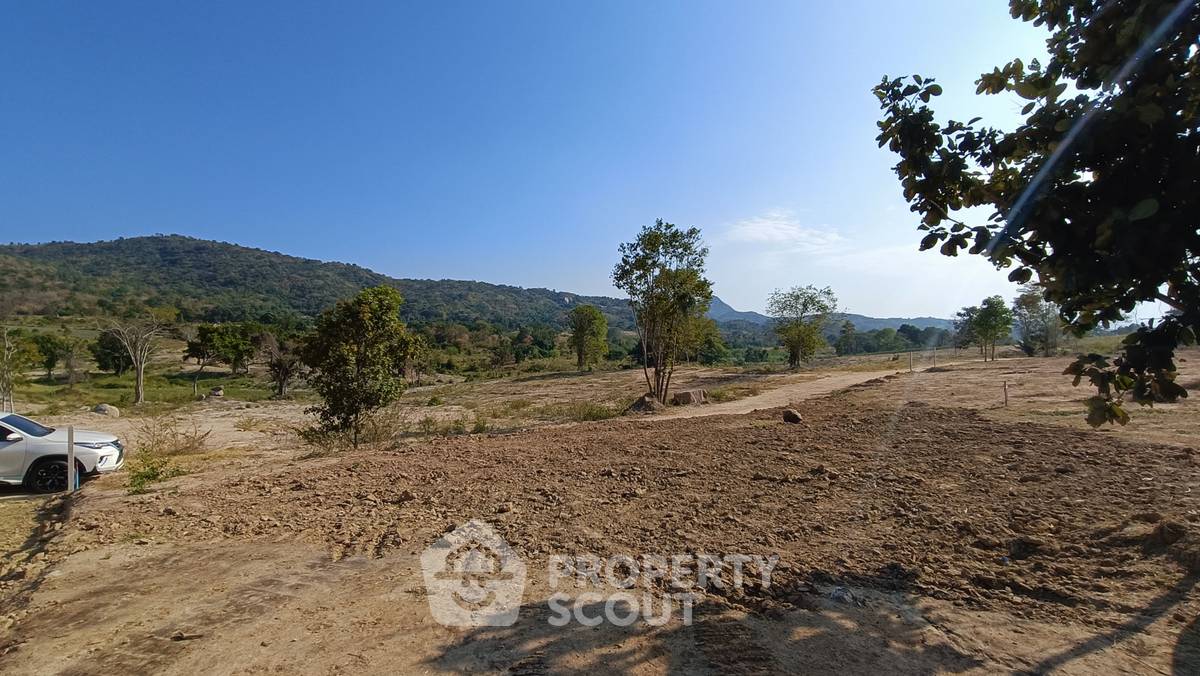 รูป ที่ดินสำหรับปล่อยขาย 1,200 ตารางเมตร แถว ใน ทับใต้ (ID 1998316) - รูปที่ 11/16