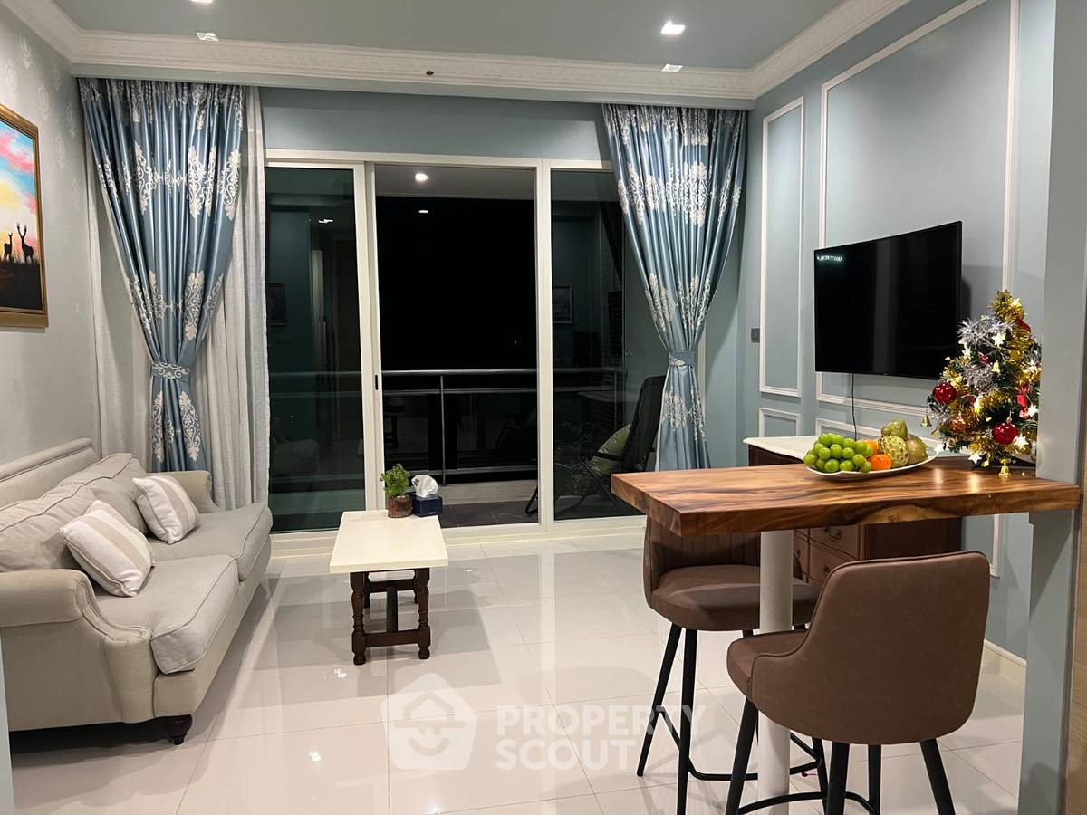 รูป คอนโด 1-ห้องนอน ที่ รีเฟล็คชั่น จอมเทียน บีช พัทยา ใกล้ เมืองพัทยา (ID 2057121) - รูปที่ 3/6