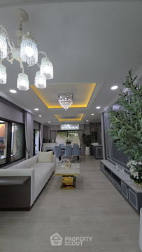 บ้าน 4-ห้องนอน ใน วัดชลอ (ID 2049152)