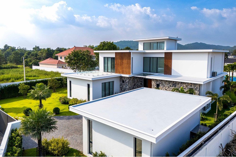 รูป [920601001-697] ขายวิลล่าหรูพร้อมสนามเทนนิส 4 ห้องนอน 4 ห้องน้ำ ในซอย 70 ของ huahin - รูปที่ 41/108