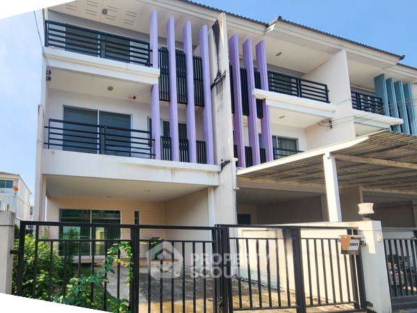 รูป ทาวน์เฮาท์ 4-ห้องนอน ใน บางขุนกอง (ID 2028251) - รูปที่ 1/16