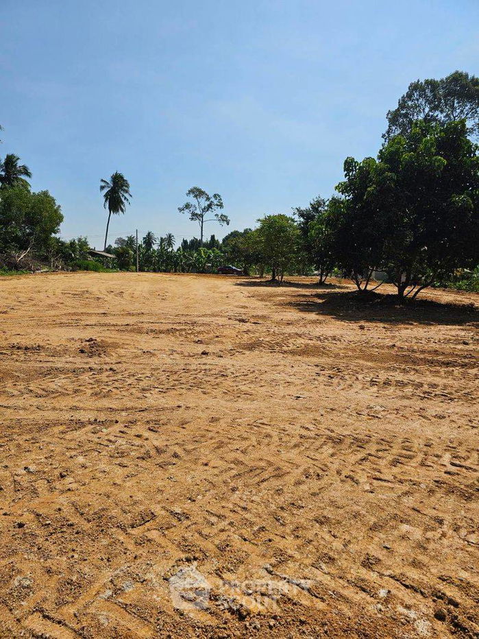 picture 2,400 m² Land for Sale close to Huai Yai (ID 2135813) - 3/5