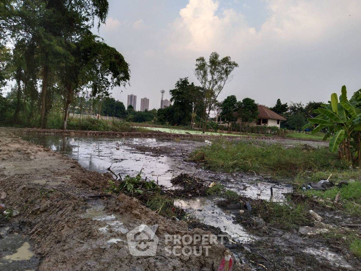 รูป ที่ดินสำหรับปล่อยขาย 1,604 ตารางเมตร แถว ใน บ้านใหม่ (ID 2116254) - รูปที่ 1/4