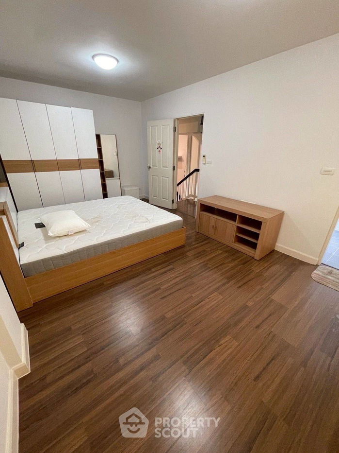 รูป ทาวน์เฮาท์ 3-ห้องนอน ใน ท่าทราย (ID 2172483) - รูปที่ 12/30