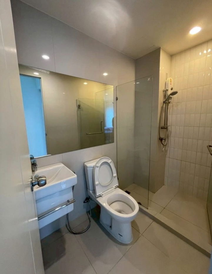 picture #R7921  🎉 011268  Condo for rent Life Asoke  - 10/12