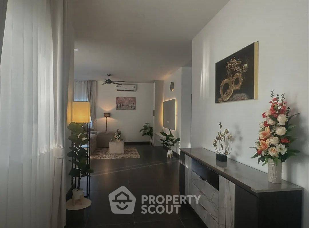 รูป วิลล่า 3-ห้องนอน ใน หินเหล็กไฟ (ID 2435128) - รูปที่ 10/20