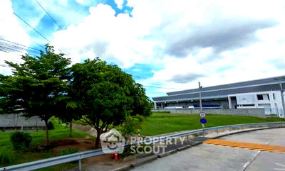 Land for sale Kasetsart University Si Racha Campus : 26,864 m² Land for Sale in Surasak (ID 2080959)