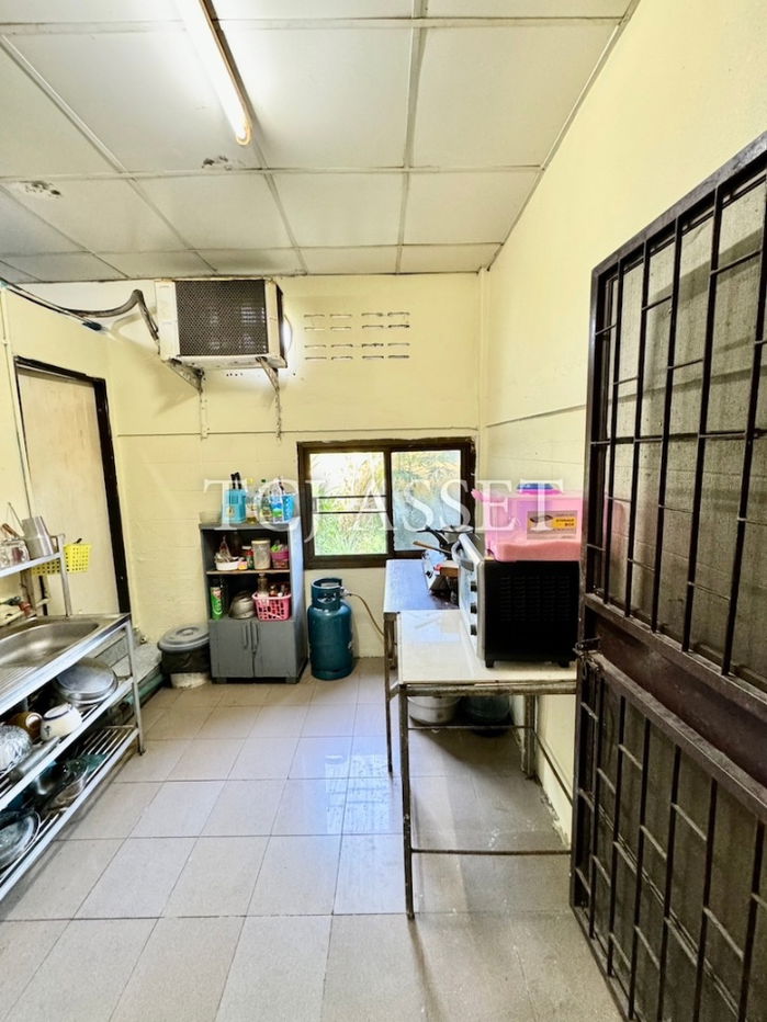 picture Townhouse for sale : Seri Village , Soi Phraeksa 12, Mueang, Samut Prakan. - 6/13