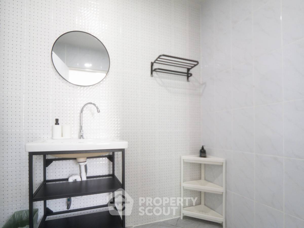 รูป บ้าน 2-ห้องนอน ใน ปากน้ำปราณ (ID 2453484) - รูปที่ 12/13