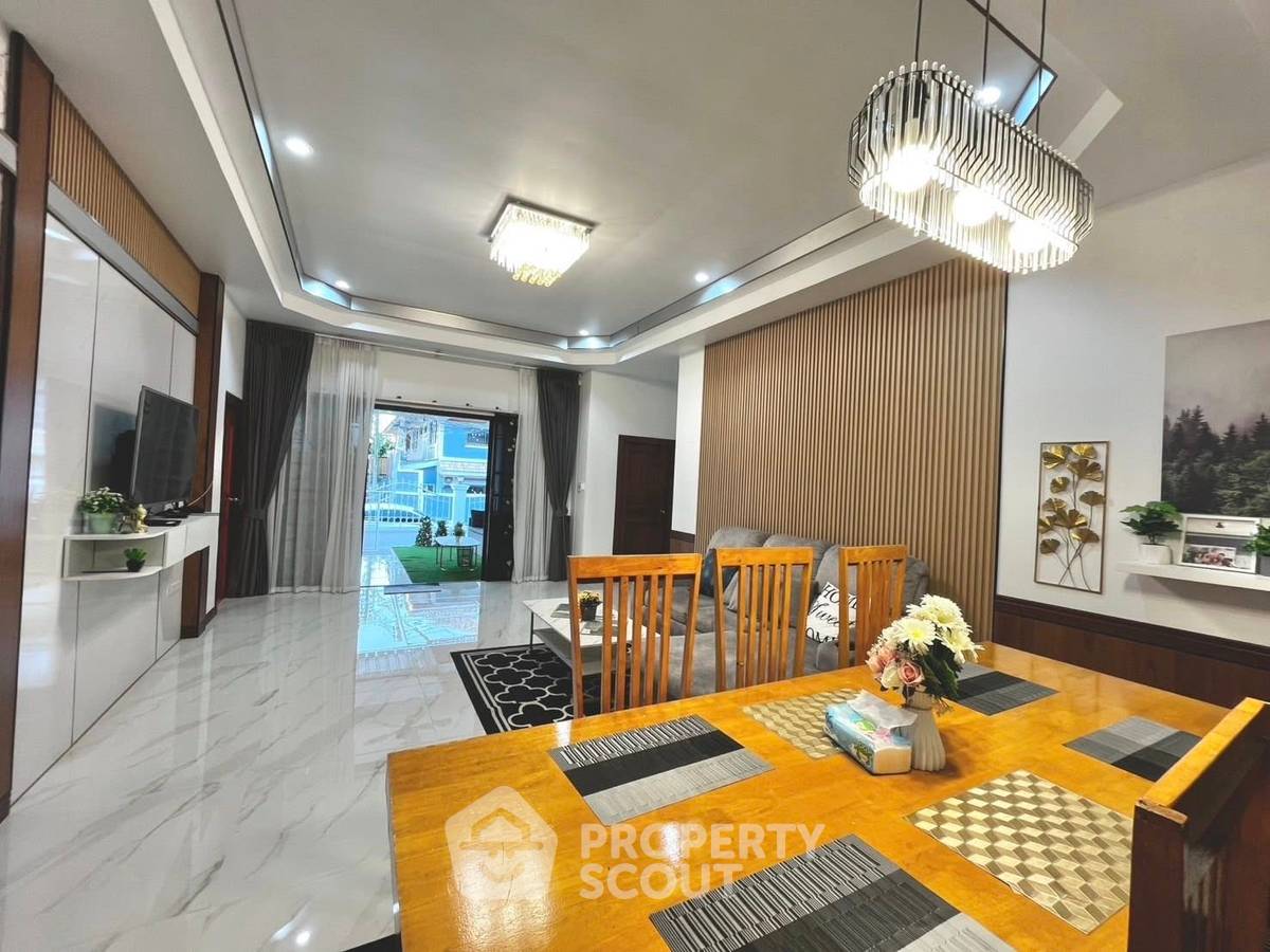 รูป บ้าน 4-ห้องนอน ที่ รอยัล กรีน พาร์ค ใกล้ พัทยาตะวันออก (ID 2099763) - รูปที่ 5/17