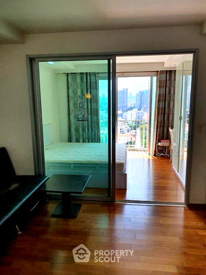 Condos for sale : Abstracts Phahonyothin Park Condo 1-studio bed near BTS Ha Yaek Lat Phrao for sale (ID 992756)