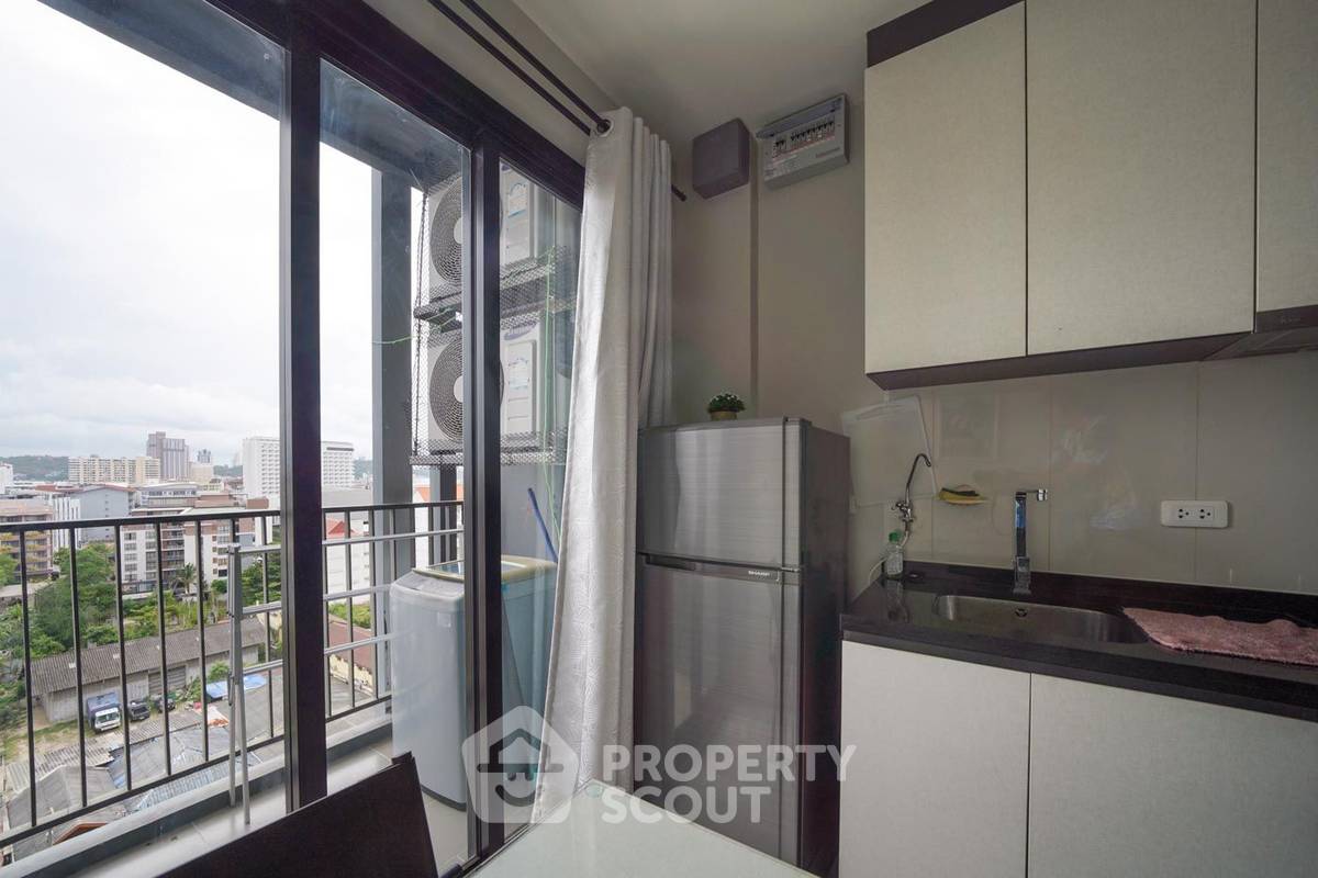 picture 1-BR Condo at The Base Central Pattaya close to Central Festival Pattaya (ID 1386703) - 2/7