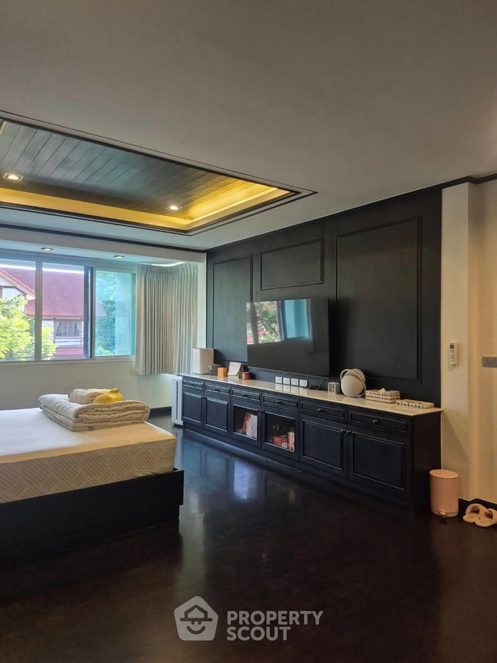 picture 4-BR House in Nuan Chan (ID 2456436) - 8/43