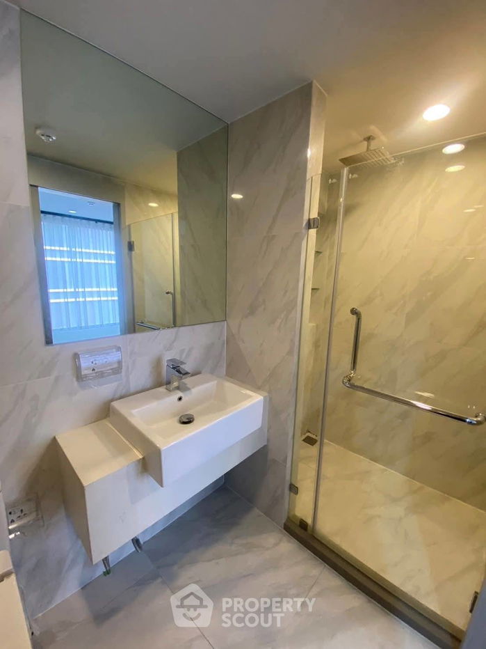 picture 1-BR Condo at Ideo Mobi Sukhumvit 40 near BTS Ekkamai (ID 2452724) - 10/10