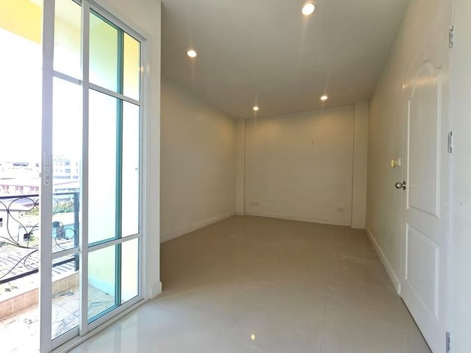 3-bed townhouse for sale, 186 sqm, 23 sq wah, The Beato Ekachai-Kanlapaphruek