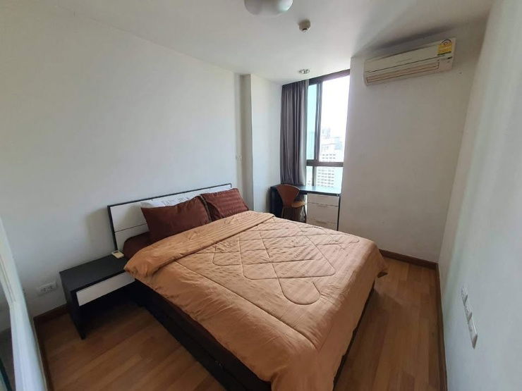 picture 1 Bedroom convinced Condo! Only 400 meters to MRT - 1/7